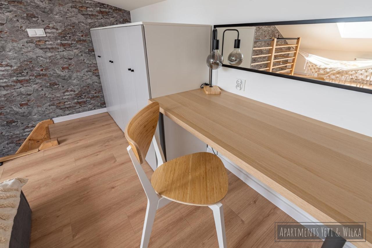 Apartamenty Yeti & Wilka W Centrum Chorzowa: Wilk Екстериор снимка